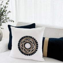 Load image into Gallery viewer, SEAGRASS DISK ROUND BLACK &amp; NEUTRAL
